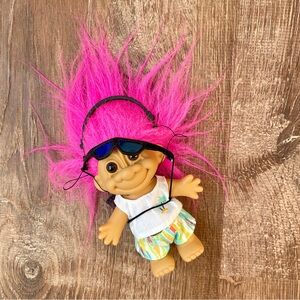 Vintage VTG 90s Russ Troll Doll Pink Hair Sunglasses Walkman Item 18366